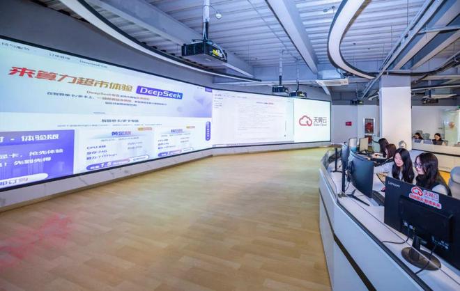 从程控交换机到智云网络：上海电信用半个世纪书写中国基建的超前叙事(图10)