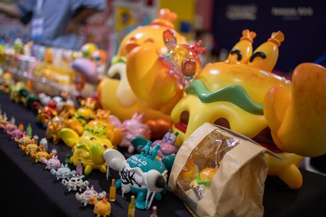 “年轻人的茅台”排队上市泡泡玛特被炒成大牛股基金经理们狂“吃谷”