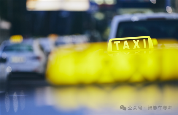 7小时0接管！特斯拉发布史上最长FSD演示(图10)