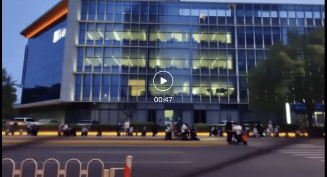 全球首款AI原生游戏引擎再进化：GTA6再不来我们就AI一个(图3)