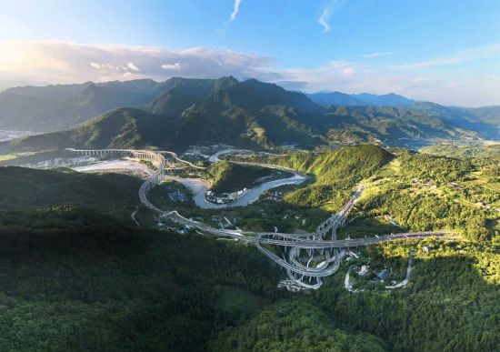 【联通好网络畅享每一刻】系列报道 联通网络畅享“自由之路”(图11)