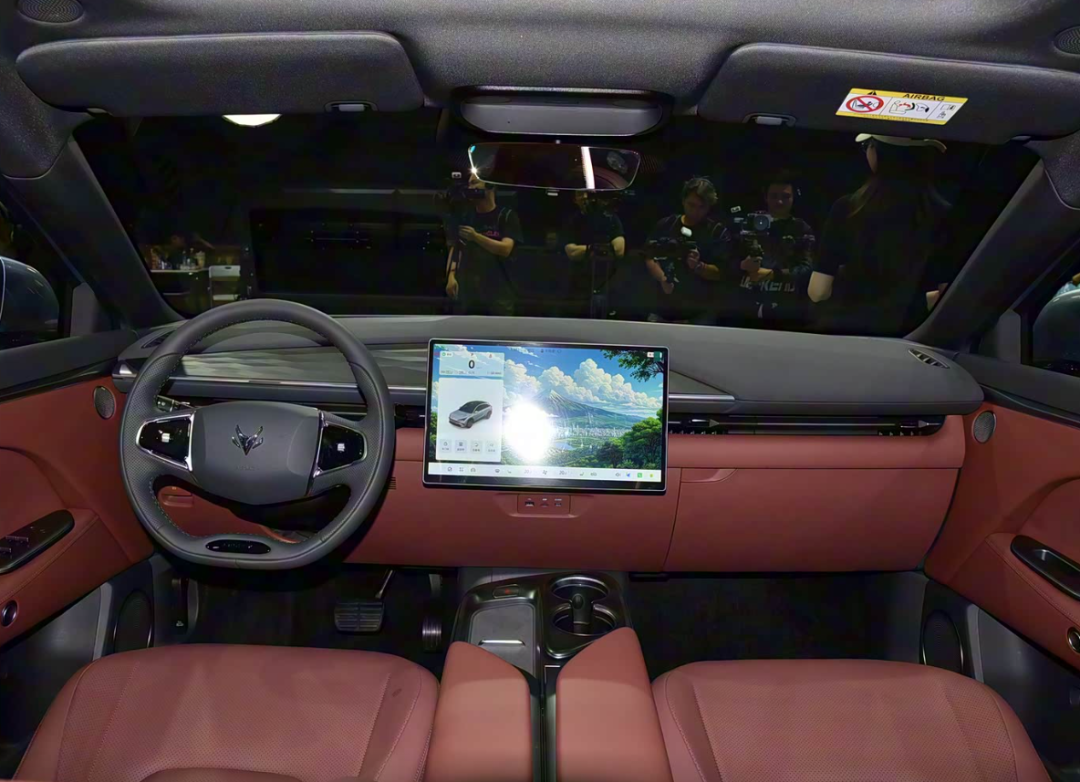 代表全新阿尔法T5(图3)