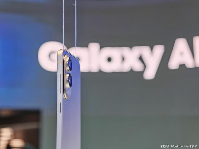 MWC 2025快报：高通跃龙荣耀新手表耳机华为AI网络解决方案(图9)