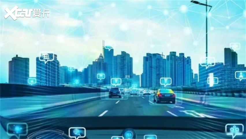 祛魅与新生：2025智能驾驶告别狂欢驶入责任深水区