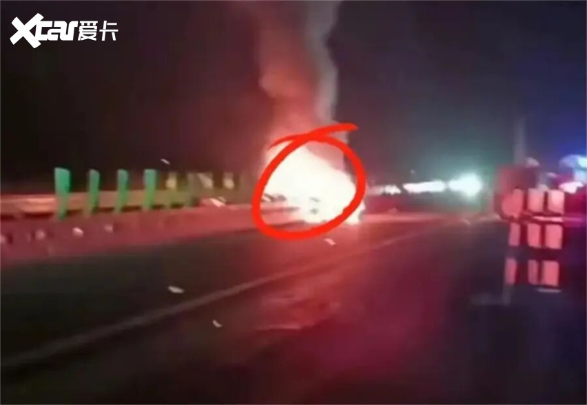 祛魅与新生：2025智能驾驶告别狂欢驶入责任深水区(图4)